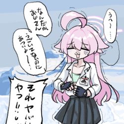北極にいるのに暑くて干からびそうなホシノ