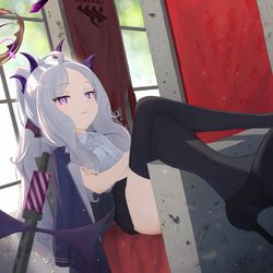 私服を着たヒナ