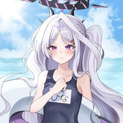 水着ヒナ