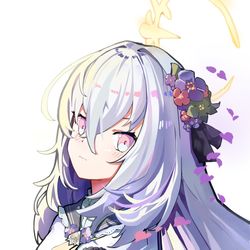 白洲アズサ