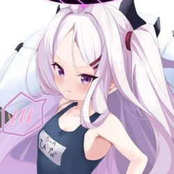 水着ヒナ