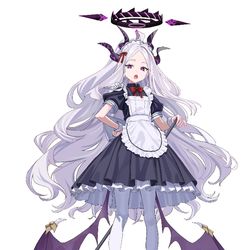 メイドヒナ