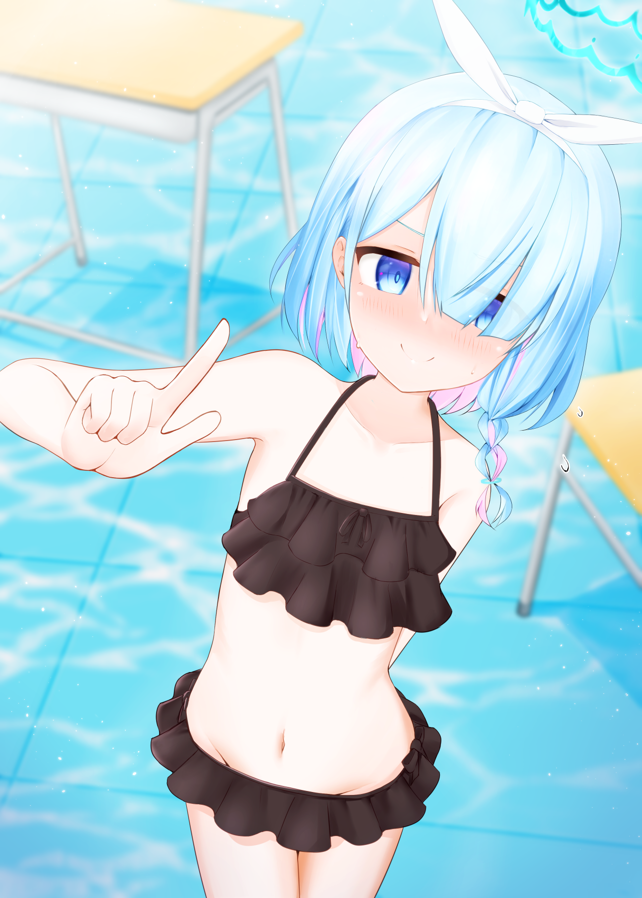 黒ビキニアロナ